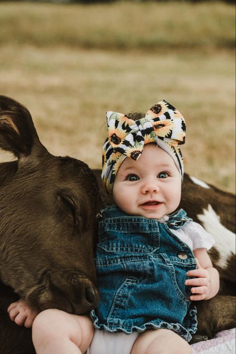 Country Kids Outfits, Country Baby Outfits, Country Baby Pictures, Country Babies, Country Baby Girl, Baby Clothes Country, Cow Photos, Cute Country