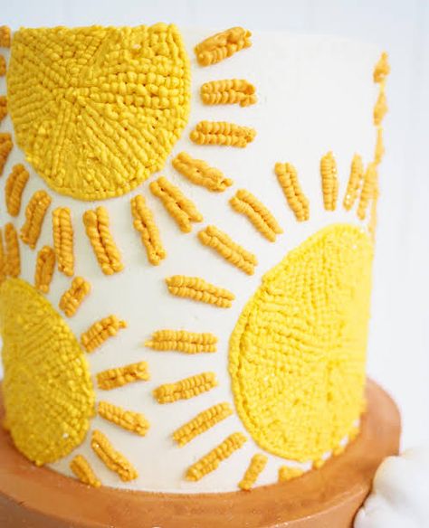 Birthday Cake Sun, Sun Themed Cake, Sunshine Birthday Cakes, Sun Cake, Sunshine Cake, Sunshine Baby Showers, Twin First Birthday, Sunshine Birthday, 1st Birthday Decorations