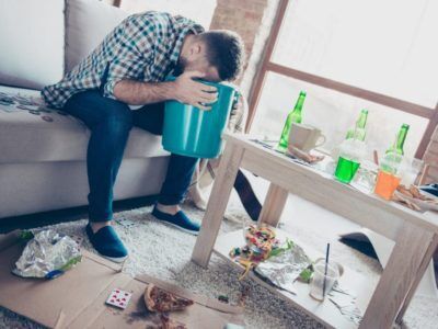 Alcohol Poisoning Symptoms, What Is An Alcoholic, Headache Causes, Alcohol Withdrawal, Alcohol Poisoning, Integrative Health, Migraine Headaches, Beige Carpet, Behavioral Health