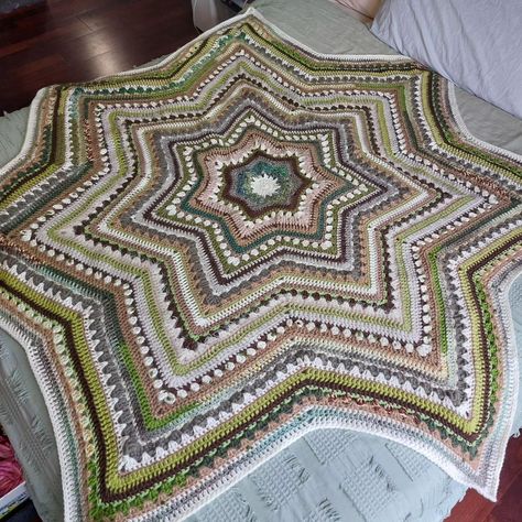 This blanket is extremely special to me. I started making it the day before my childhood cat passed away. She was an amazing companion and loved laying on crochet blankets. I know she would've loved this blanket <3 This blanket will forever be a symbol of my love for her, she was my star. Pattern: 6 day star blanket by @bettymcknit Tags: #crochet #crochetinspiration #handmade #sixdaystarblanket #crochetersofinstagram #crochetblanket #crochetaddict #crocheting #craft #handmadeisbetter #slow... 6day Star Crochet Blanket, Crochet 6 Day Star Blanket, 6 Day Star Blanket Crochet, 6 Day Star Blanket, Star Blanket Crochet Pattern, Star Blanket Crochet, Star Crochet Blanket, My Love For Her, Crochet Star Blanket