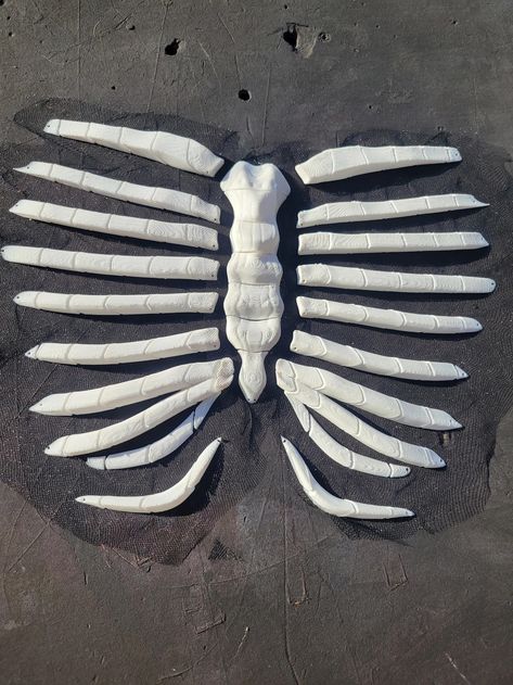 3D Rib and Sternum Pieces PLA Filament Printed White Scales on Black Mesh Halloween Skeleton Costume Skeletal Skeleton Ribcage - Etsy Canada Skeleton Chest, Halloween Skeleton Costume, White Scales, Elf Warrior, Skeleton Halloween Costume, Larp Armor, Female Armor, Skeleton Costume, Cosplay Armor