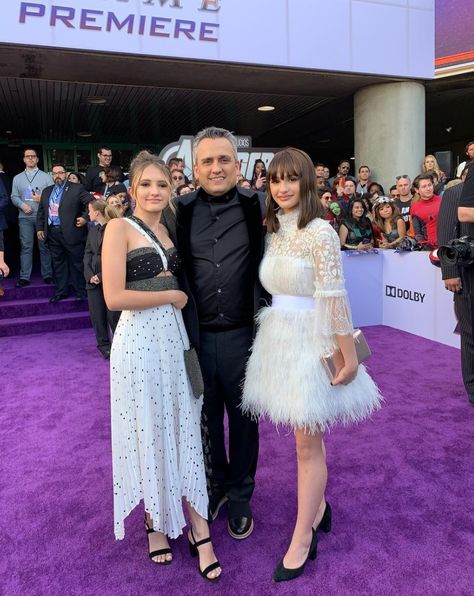 Joe Russo and daughters Ava and Lia Russo (all 3 in Endgame) at the World Premiere of Avengers Endgame April 22, 2019 in Los Angeles Endgame Premiere, Joe Russo, Ready Player One, Upcoming Films, Avengers Endgame, April 22, One Star, Winter Soldier, Costume Design