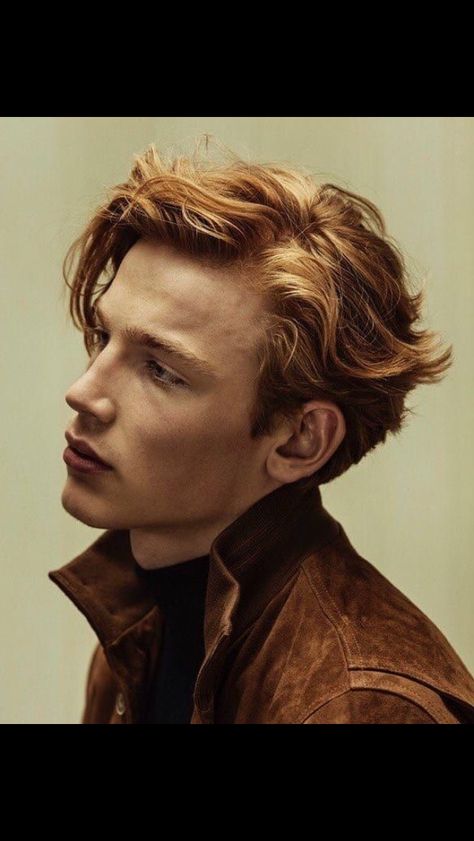 Mens Chin Length Hair, Alex Haircut, Ginger Hairstyles, Trending Hairstyles For Men, Mens Haircuts Medium, Spring Haircuts, Red Hair Men, Mens Hairstyles Medium, Wavy Hair Men