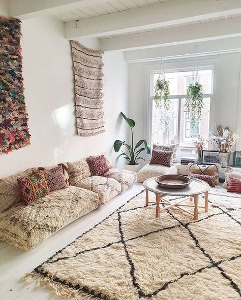 Sala Zen, Design Living Room Ideas, Moroccan Decor Living Room, Floor Seating Living Room, Room Ideas Living Room, Moroccan Living Room, Moroccan Home Decor, Room Decor Living Room, Zen Room