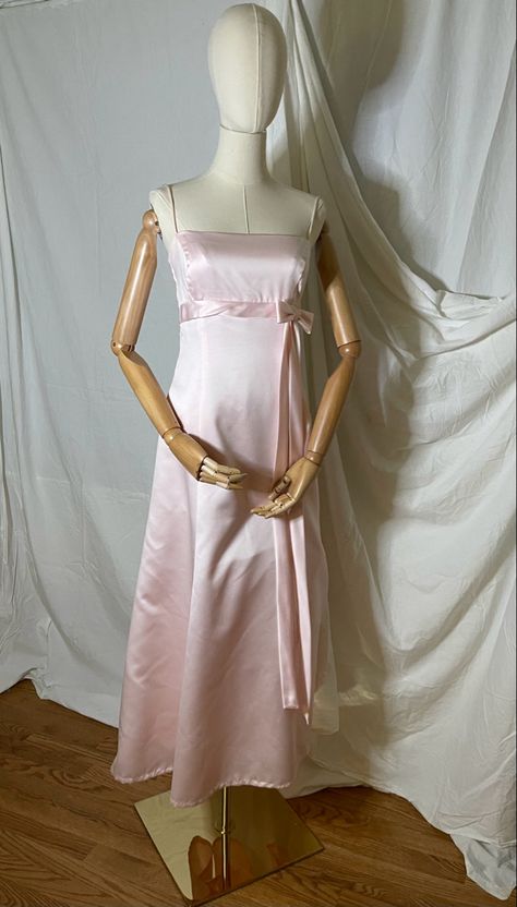 Vintage Slip Dress Pink, 2000s Bridesmaid Dress, Vintage Vera Wang, Pink Vintage Prom Dress, 90s Bridesmaid Dresses, 2000s Formal Dresses, Pink Silk Prom Dress, Pink Vintage Dresses, Coquette Pink Dress