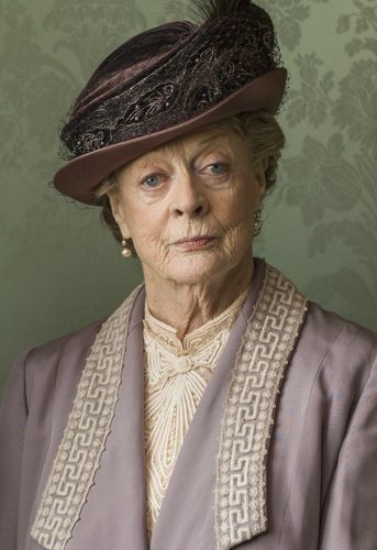 Maggie Smith Downton Abbey, Violet Crawley, Downton Abbey Quotes, Downton Abbey Costumes, Downton Abbey Movie, Lady Violet, Toby Stephens, Dowager Countess, Downton Abbey Fashion