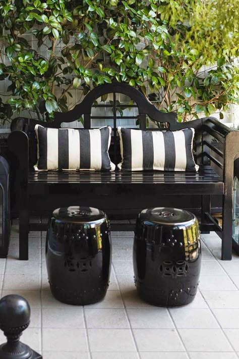 EXCLUSIVE TO THE STYLE SALONISTE:    Come with me to meet the wonderfully talented designer Stephen Brady and learn how he has created his ... White Outdoor Furniture, Front Porch Furniture, Balkon Decor, Pallet Sofa, Porch Furniture, Black Garden, Wicker Decor, Black And White Decor, Front Porch Decorating