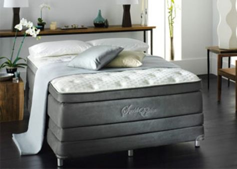 Luxury Mattress on matching platform base foundation. Aesthetic Bedroom Decor, Aesthetic Bedroom Ideas, Bedroom Ideas Aesthetic, Mattress Foundations, Luxury Mattresses, Ikea Bed, Diy Bed Frame, Types Of Beds, Metal Bed Frame