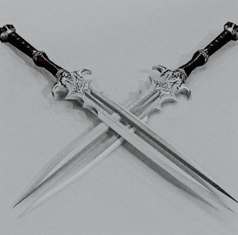 Pretty Knives, Drawing Examples, Royalty Aesthetic, Cool Knives, Warrior Girl, Princess Aesthetic, Fantasy Aesthetic, Cassandra Clare, The Mortal Instruments