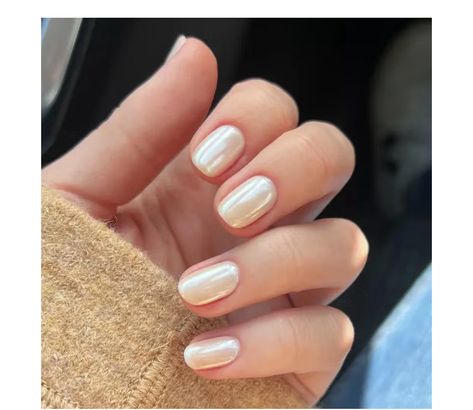 Champagne Nails With Chrome, Short Chrome White Nails, Vanilla Nails Short, Chrome Cream Nails, Vanilla Chai Nails, White Gold Chrome Nails, Wedding Chrome Nails, Ivory Chrome Nails, Neutral Wedding Nails Bridesmaid