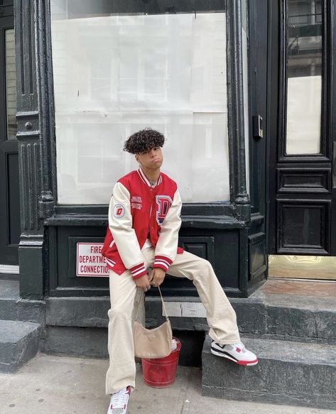 Red And White Outfit Men, Red Outfit Casual, Varsity Outfit, Red Jacket Outfit, Red And White Outfits, Varsity Jacket Outfit, Black Men Fashion Urban, Outfits Men Streetwear, Streetwear Winter