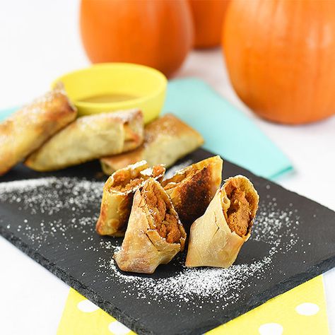 Ditch Your Pie Pan and Make These Sweet Potato Pie Egg Rolls Potato Egg Rolls, Fall Flavors Baking, Sweet Potato Egg, No Egg Desserts, Savory Treats, Egg Roll Wrappers, Egg Roll Recipes, Potato Pie, No Cooking