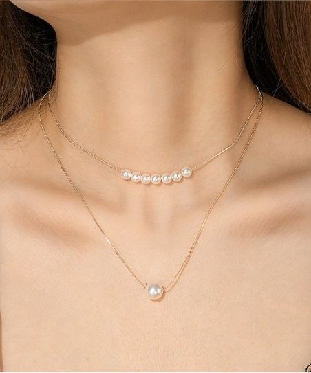 Jewelry Necklace Simple, Jewelry Wishlist, Stone Necklace Set, Pretty Jewelry Necklaces, Pearl Jewelry Design, Star Charm Necklace, Pearl Necklace Designs, Pearl Details, Jewelry Accessories Ideas