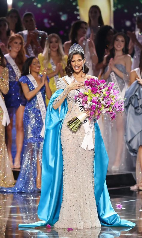 Sheynnis Palacios de Nicaragua es Miss Universe 2023 Nicaragua Aesthetic, Miss Australia, Miss Universe 2023, Miss Pageant, Feminine Mystique, Estilo Taylor Swift, Miss Universe, Beauty Queen, Beauty Pageant