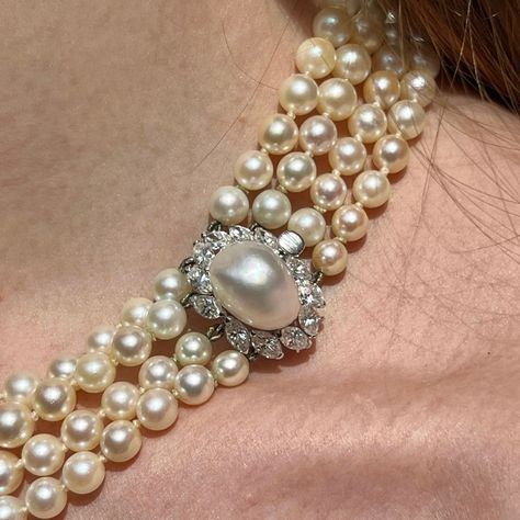 No filters needed! Let's allow the natural beauty of diamonds and pearls speak for themselves👏✨🤍 This stunning pearl necklace is new in stock at Laurelle Antique Jewellery. Dating back to the Art Deco era, this show-stopping piece is comprised of 4 strings of cultured pearls which graduate in size. It is held together with a large baroque pearl clasp with a halo of diamonds (0.25ct each, 3ct total) which sparkle effortlessly in the sun. Like what you see? Message us to find out more!💌👇 F... Fine Pearl Jewelry, Diamonds And Pearls, Pearl Clasp, Art Deco Era, Antique Jewellery, Baroque Pearls, Cultured Pearls, Pearl Jewelry, Natural Beauty