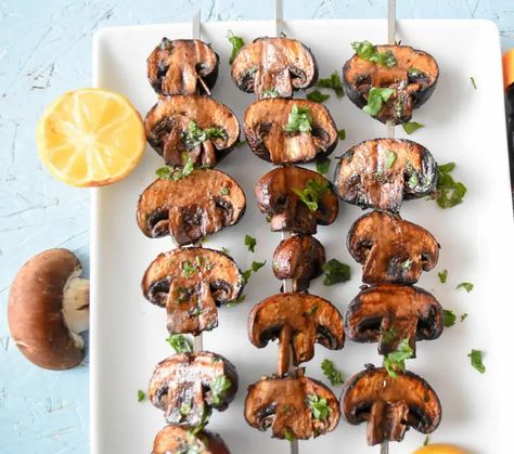 Bella Mushroom Recipes, Baby Bella Mushroom Recipes, Flat Mushrooms, Mushroom Skewers, South Indian Kitchen, Mushroom Recipe, Mushroom Pizza, Stuffed Portabella Mushrooms, Grilled Mushrooms