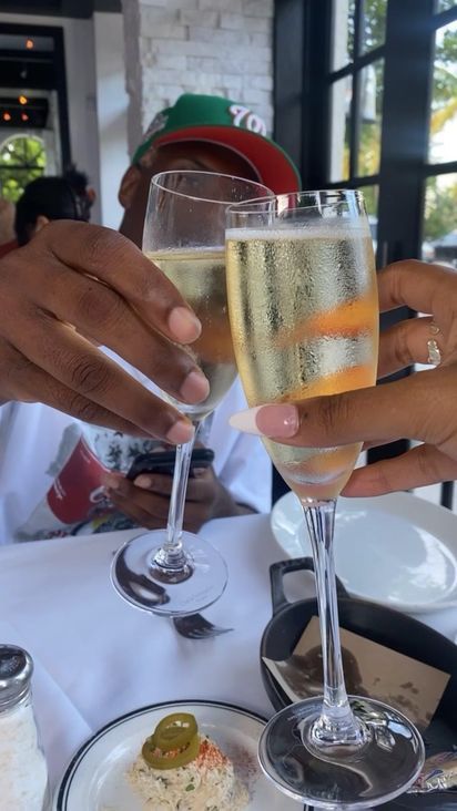 Dinner Date Aesthetic, Date Aesthetic, Life Goals Future, Girls Brunch, Fall In Luv, Classy Couple, Luxury Lifestyle Dreams, Future Lifestyle, Relationship Goals Pictures