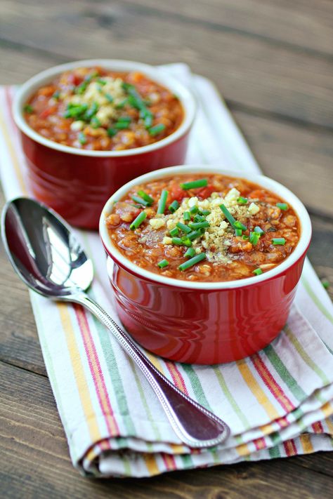 Red Lentil Chili Recipe: This vegan chili recipe smells and tastes delicious—try it by itself or poured over a golden baked potato! Red Lentil Chili, Lentil Chili Recipe, Mcdougall Recipes, Vegan Chili Recipe, Chef Aj, Lentil Chili, Starch Solution, Vegan Chili, Forks Over Knives