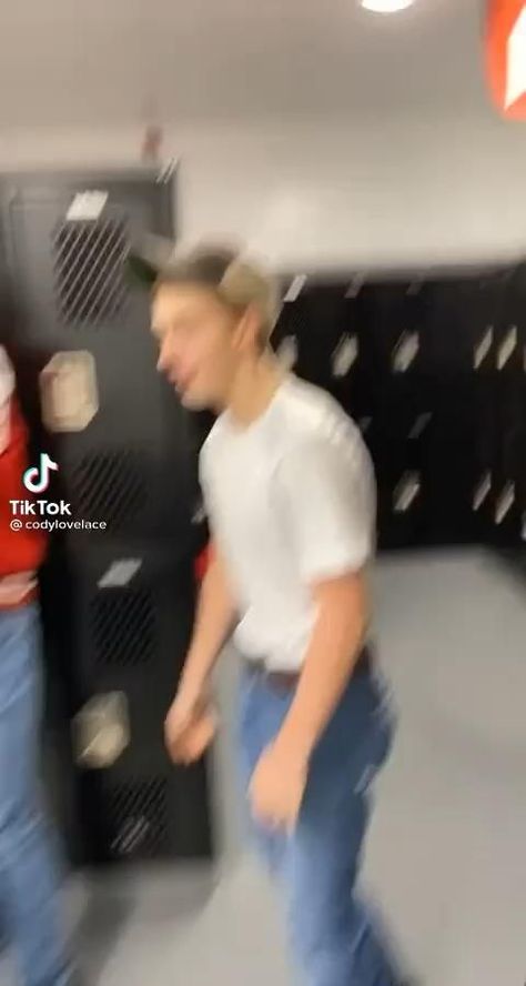 Funny Country Meams, Country Jokes Humor, Funny Cowboy Videos, Gavin Adcock, Country Videos Tiktok, Country Tiktoks, Country People, Funny Country, Yee Yee