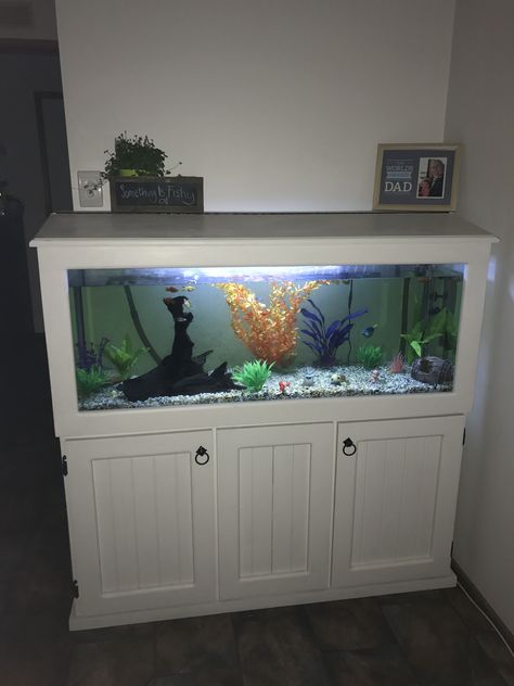 Farmhouse Fish Tank Stand, Farmhouse Fish Tank Ideas, Farmhouse Fish Tank, Fish Tank Stand Ideas Diy, Diy Fish Tank Stand, Fish Tank Stand Ideas, Tank Stand Ideas, Fish Tank Cabinets, Salvaged Door