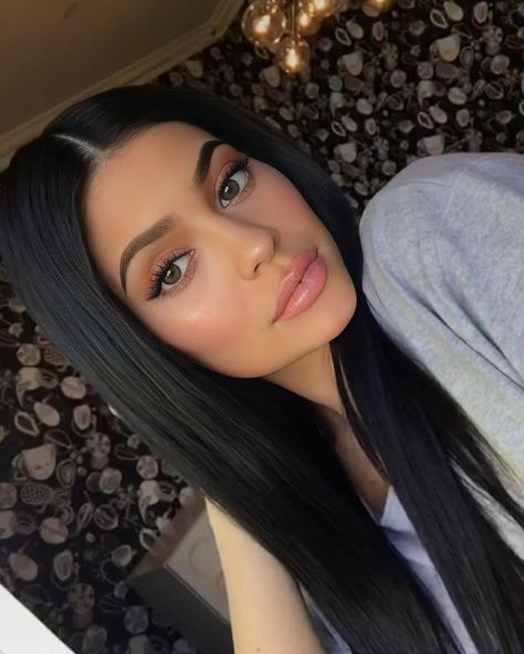 King Kylie 👑 #KylieJenner#KrisJenner#KUWTK#KimKardashian#KhloeKardashian#KourtneyKardashian#StormiWebster#AireWebster#TrueThompson#TatumThompson#SaintWest#NorthWest#ChicagoWest#PsalmWest#KylieCosmetics#KylieSkin#KendallJenner#Jenner#JennerSisters#Kardashian#Kardashians#KardashianSisters#KardashianFamily#KeepingUpWithTheKardashians#TheKardashians#TheKardashiansHulu#KardashiansHulu#Khy#KingKylie Instagram King, Kylie J, Kylie Kristen Jenner, King Kylie, July 17, Khloe Kardashian, Gorgeous Hair, Kim Kardashian, Kylie Jenner