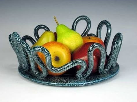 Glazed Fruit, Itsekovettuva Savi, Coil Pottery, Slab Ceramics, Beginner Pottery, Cerámica Ideas, Pottery Handbuilding, Tanah Liat, Keramik Design