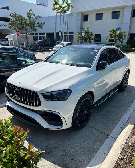 Cla Mercedes Benz, Luxury Suvs For Women, Gle 53 Amg Coupe, Gle Mercedes, Mercedes Benz Truck, White Mercedes, Mercedes Benz Suv, White Suv, Mercedes Brabus