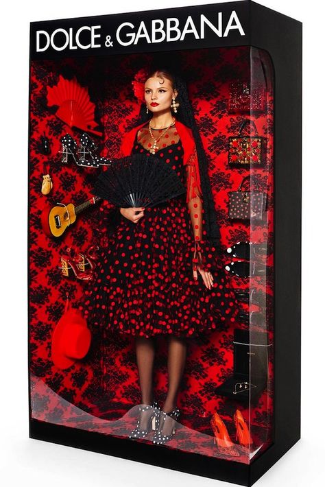 This news got the FJ gals squealing. We’re completely fascinated by Vogue Paris’ December/January 2015 feature by Italian photographer Giampaolo Sgura. It’s a Barbie-inspired shoot, with models Elisabeth Erm and Magdalena Frackowiak as dolls all packaged up and ready to go. Don’t worry. We’re well aware of how creepy this is. Plastic dolls in boxes … Magdalena Frackowiak, Magazine Vogue, Barbie Style, Paris Mode, Living Dolls, Lana Del Ray, Top Models, Jeremy Scott, Doll Photography