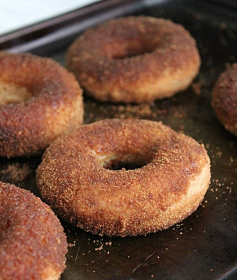 Baked Doughnuts With Greek Yogurt, Greek Yogurt Donuts Healthy, Healthy Baked Doughnut Recipes, Greek Yogurt Protein Cake, Greek Yogurt Donuts Air Fryer, Greek Yogurt Donut Recipe, Yogurt Donut Recipes, Greek Yogurt Donut Holes, Baking With Greek Yogurt