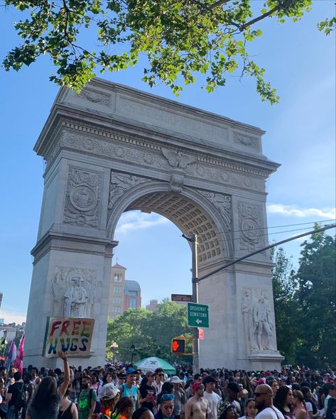 #newyorkcity #city #pride #pridemonth #aesthetic #instagram #inspiration #citylife #day Nyc Pride, Picture Inspiration, Washington Square, Living In New York, 2024 Vision, Inspirational Pictures, Instagram Inspiration, Cool Girl, York City