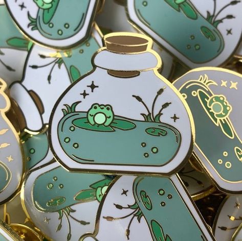 Pin Enamel, Funny Frogs, Green Frog, A Frog, Cool Pins, Button Badge, Cute Frogs, 판타지 아트, Hard Enamel Pin