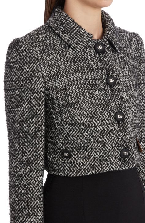 Formal Jackets For Women, Tweed Fashion, Chanel Style Jacket, Womens Tweed Jacket, Mum Fashion, Boucle Jacket, Dressed To The Nines, Wool Blend Jacket, Tweed Coat