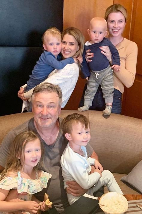 Alec and Hilaria Baldwin Share 4 Kids Under the Age of 6 — Meet Them All Before Baby No. 5 Comes! Alec Baldwin Wife, Baldwin Family, Photoshoot Quotes, Hilaria Baldwin, Losing A Baby, Mom Brain, Kim Basinger, Baby Boom, Natalia Vodianova