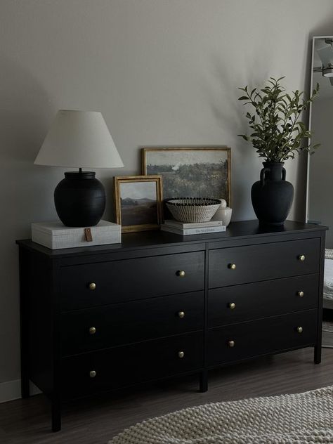 Black Dresser Decor Bedroom, Dresser Decor Bedroom Ideas, Black Dresser Decor, Dresser Decor Bedroom, Beige Bedroom Decor, Bedroom Ideas For Small Rooms Cozy, Black Dresser, Dresser Design, Gold Knobs