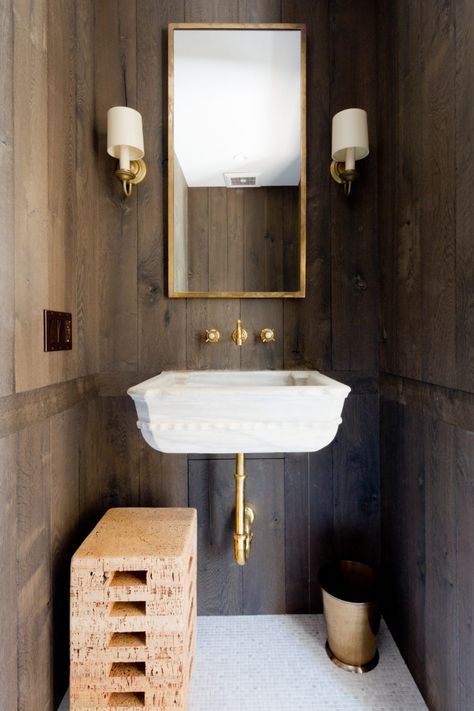 Chalet Bathroom, Lodge Bathroom, Rustic Bathroom Ideas, Screening Room, Ski Chalets, Dressing Table Vanity, Wood Beam Ceiling, Room Screen, Rustic Bathrooms