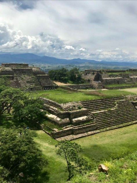 The Monte Albán Ruines are located in Oaxaca, Mexico. Temples such as the one pictured were once commonplace among different tribes, such as the Olmecs and Zapotecs. Monte Alban Oaxaca, Oaxaca Travel, Monte Alban, Ancient Ruins, One Pic, Travel Guide, The One, Temple, Travel