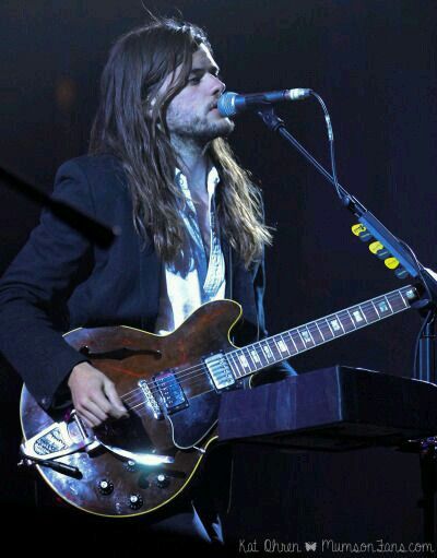 Winston Marshall Winston Marshall, Mumford And Sons, Mumford & Sons, Man Candy, Guitar, Music