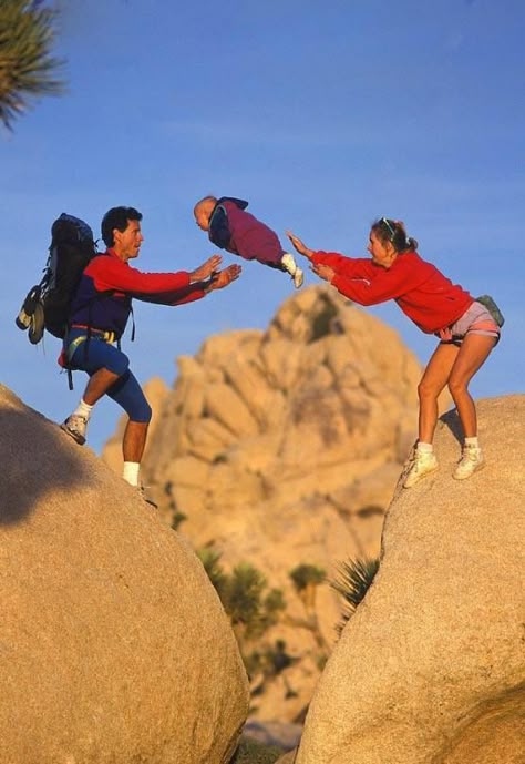 Manu Chao, Parenting Done Right, Vintage Patagonia, Parenting Fail, Street Photographers, Iconic Photos, Two People, Rock Climbing, Vintage Ads