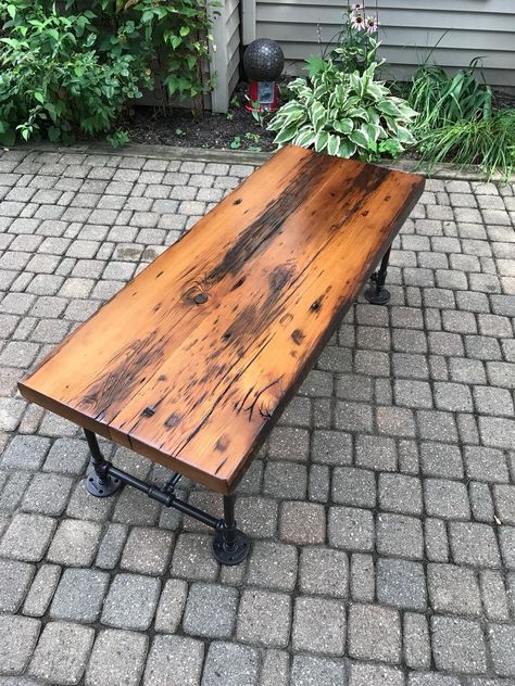 Sofa Bar Table, Barn Wood Bathroom, Indoor Designs, All Wood Furniture, Bathroom Wood Shelves, Restaurant Counter, Sofa Bar, Walnut Sofa, Pipe Table