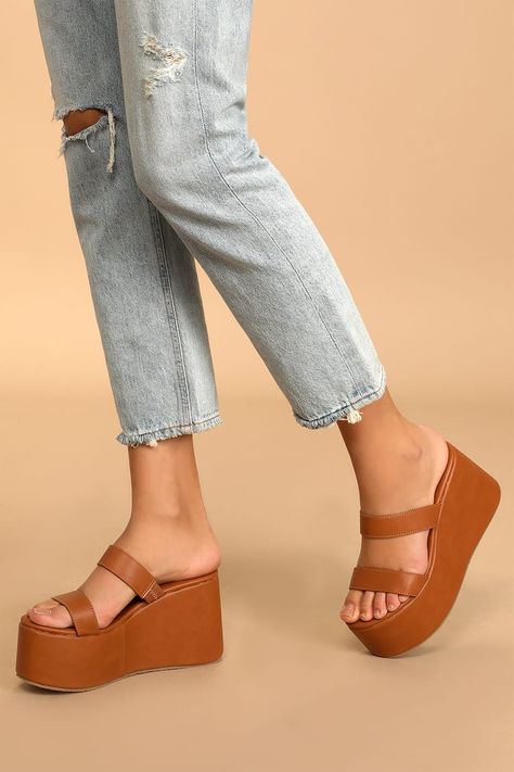 Platform Wedge Sandals Outfit, Chunky Platform Sandals Outfit, Wedge Sandals Outfit, Platform Sandals Outfit, Brown Platform Sandals, Chunky Wedges, Chunky Platform Sandals, Brown Wedge Sandals, Platform Flip Flops