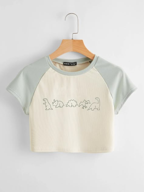 Cartoon Dinosaur Print Crop Tee | SHEIN USA Cropped Baseball Tee, Baseball Tees For Women, Cute Crop Tops, Cropped Tops, Simple Trendy Outfits, Print Crop Tops, Really Cute Outfits, Women T Shirts, Fashion Weeks