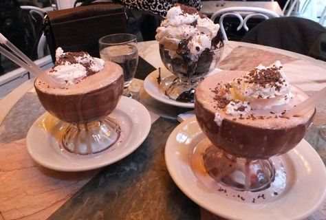 New York Eats, Serendipity 3, Frozen Hot Chocolate, Nyc Travel, Nyc Christmas, Pretty Dessert, Ice Cream Parlor, Dream Trip, Nyc Restaurants