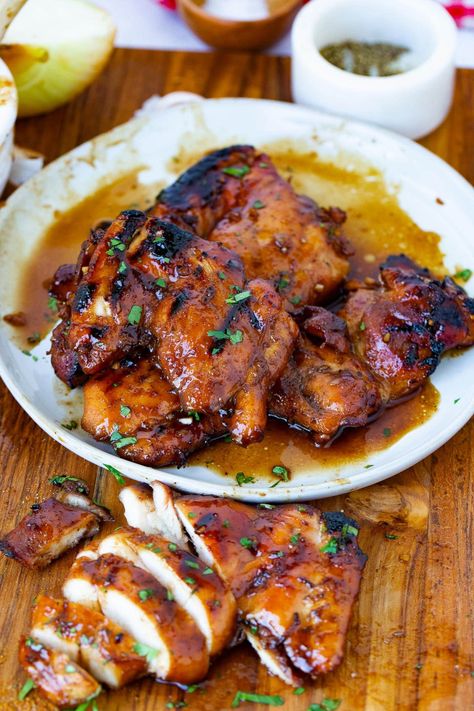 Want a flavorful and juicy piece of smoked chicken? Try these perfect, marinated Traeger smoked chicken thighs. #chicken thighs #smoked #marinated #Traeger #recipe Marinated Smoked Chicken, Smoked Boneless Chicken Thighs, Traeger Chicken Thighs, Traeger Smoked Chicken, Traeger Smoked Turkey, Smoked Chicken Thighs, Traeger Chicken, Turkey Thighs, Franklin Bbq