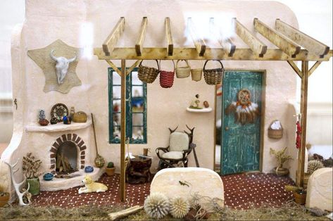 Miniatures For Beginners, Mexican Tiny House, Adobe Dollhouse, Mexican Dollhouse, Mexican Room, Miniature Indian Village Diy, San Franciscan Dollhouse Interior, Miniature Mexican Kitchen, Native Decor