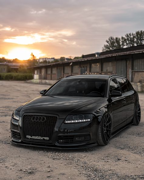 Audi B8 Avant, Audi A4 Avant B8, Trick Or Trunk Ideas, Audi Sportback, Blacked Out Cars, Audi A6 Rs, Audi Sports Car, Laferrari Aperta, Audi Wagon