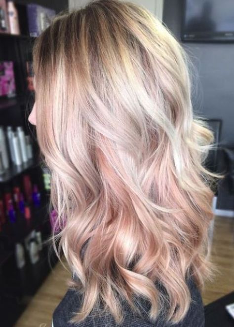 Rose Gold Hair Blonde, Blond Rose, Pink Blonde Hair, Gold Hair Colors, Scene Girl, Hair Color Rose Gold, Makeup Tip, Pastel Pink Hair, Long Layered Haircuts