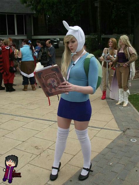 Fiona Adventure Time Halloween Costume, Fionna Adventure Time Costume, Fin Costume Adventure Time, Fiona Costume Adventure Time, Fiona Adventure Time Costume, Fiona And Cake Costume, Halloween Costumes Adventure Time, Fiona And Cake Cosplay, Fiona Adventure Time Icon