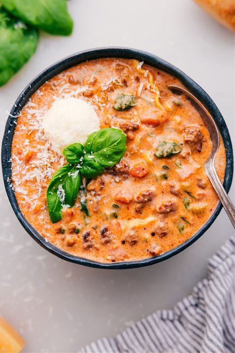 Lasagna Soup Vegetarian Lasagna Soup, Cottage Cheese Recipe, Sausage Potato Soup, Best Lasagna, Lazy Lasagna, 15 Bean Soup, Lasagna Soup Recipe, How To Make Lasagna, Baby Recipes