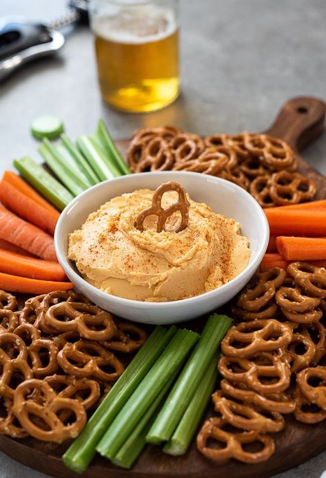 Spicy Cheddar Pub Cheese is an easy beer cheese dip that's soft and creamy with big cheddar cheese flavor!  It's the perfect snack for Game Day! Easy Beer Cheese Dip, Easy Beer Cheese, Cheddar Cheese Dip, Dip Appetizers, Pub Cheese, Tailgate Snacks, Beer Cheese Dip, Queso Cheddar, Beer Cheese