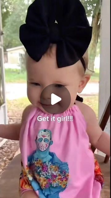 Cutekids on Instagram: "DJ baby - Part I 🤩🥰🤣 #dancingwiththestars 
#dancingbabies #cute" Laughing Babies Video, Baby Dancing Video, Baby Dance Video, Cute Dances, Funny Babies Videos, Funny Kids Videos, Funny Babies Dancing, Baby Dancing, Funny Baby Videos